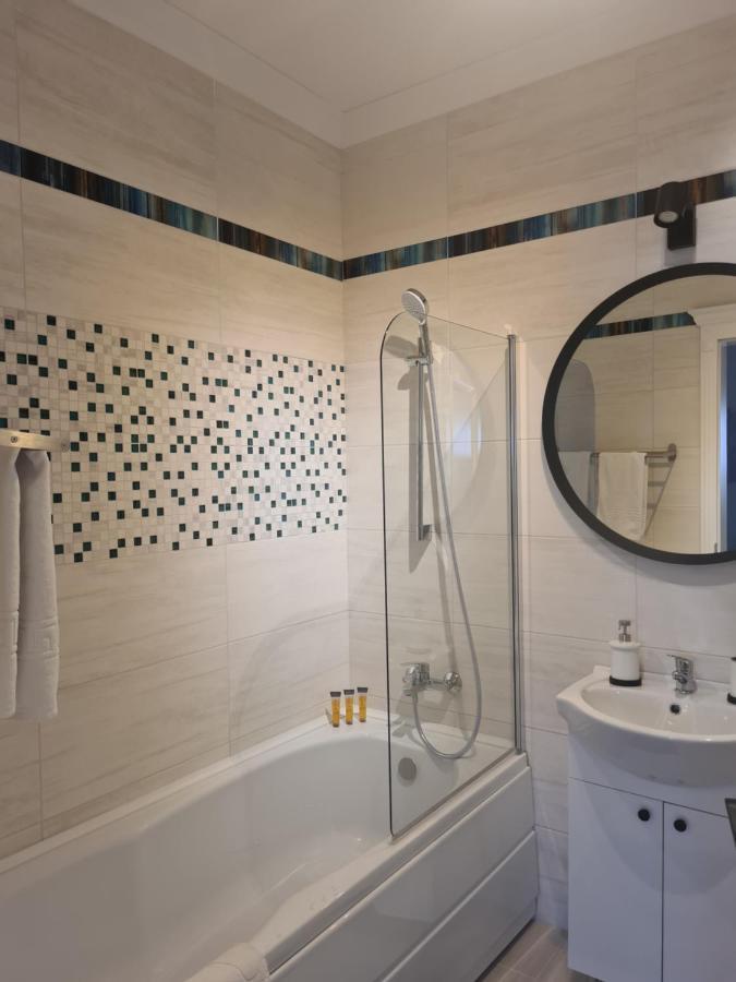 Apartament Crai Zărneşti Eksteriør billede